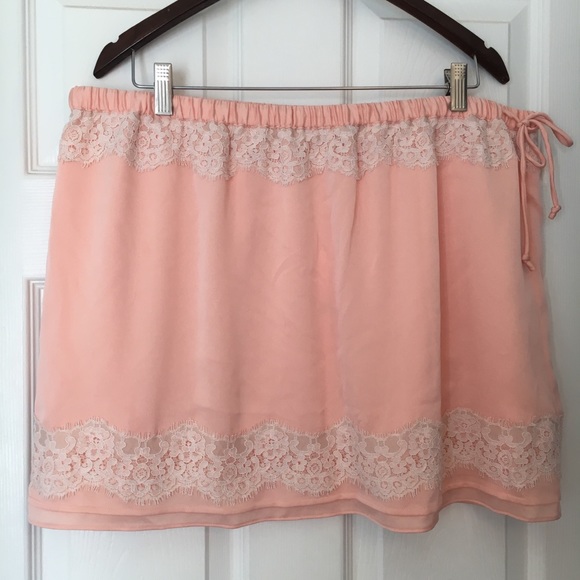 NEW Banana Republic Pink Flirty Mini-Skirt - Picture 2 of 7